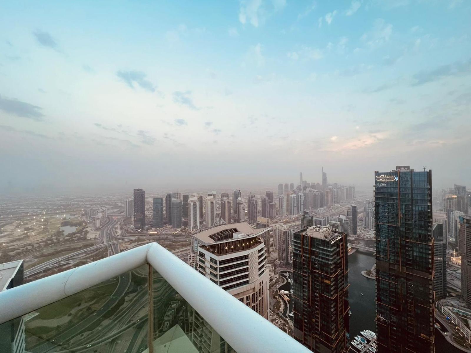 High Floor With City Skyline & Burj Khalifa View 3 Bedroom Unit Marina Dubai Exterior foto